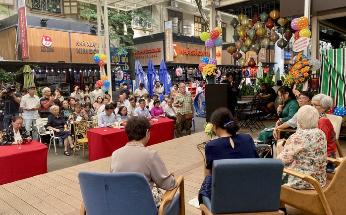 "Ký ức không phai" - những câu chuyện của học sinh miền Nam trên đất Bắc- Ảnh 3. "Ký ức không phai" - những câu chuyện của học sinh miền Nam trên đất Bắc- Ảnh 3.