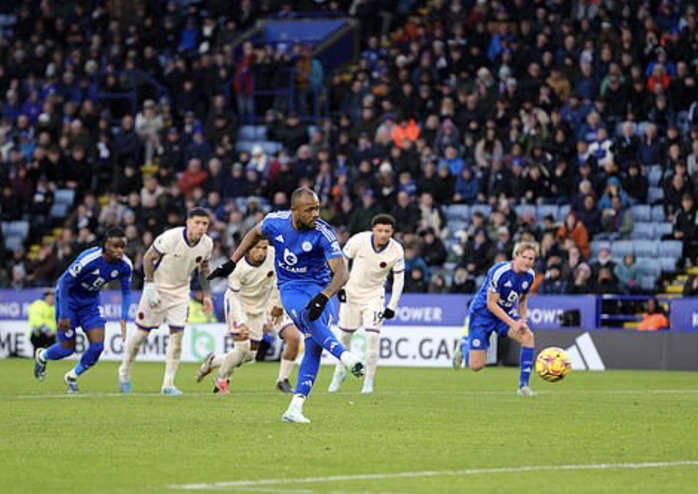 HLV Maresca gieo sầu đội bóng cũ, Chelsea thắng Leicester giữ vững Top 3- Ảnh 6. HLV Maresca gieo sầu đội bóng cũ, Chelsea thắng Leicester giữ vững Top 3- Ảnh 6.