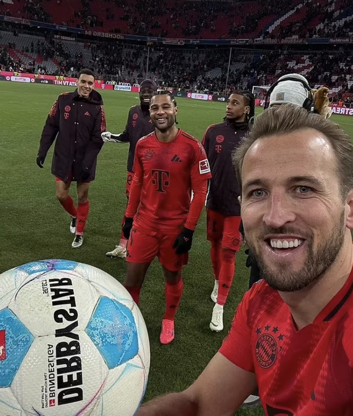Lập hat-trick thứ 7, Harry Kane chạm mốc 50 bàn thắng nhanh nhất Bundesliga- Ảnh 4. Lập hat-trick thứ 7, Harry Kane chạm mốc 50 bàn thắng nhanh nhất Bundesliga- Ảnh 4.