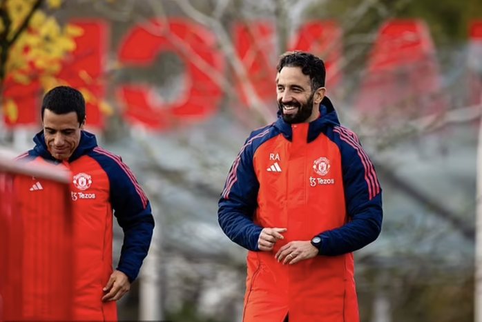 Ruben Amorim: "Man United và những điều cần làm ngay"- Ảnh 2. Ruben Amorim: "Man United và những điều cần làm ngay"- Ảnh 2.