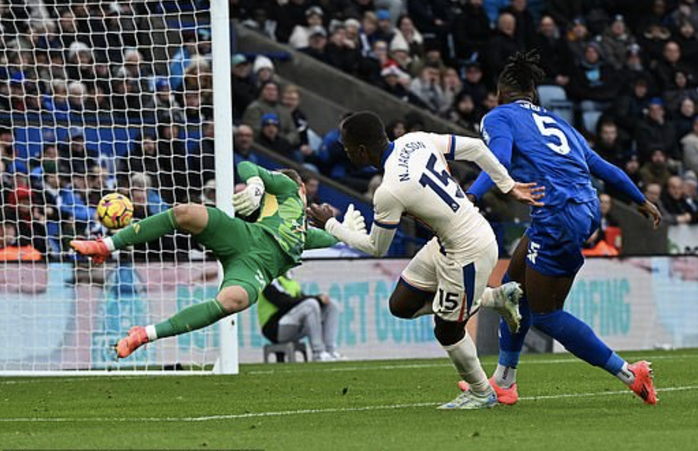HLV Maresca gieo sầu đội bóng cũ, Chelsea thắng Leicester giữ vững Top 3- Ảnh 2. HLV Maresca gieo sầu đội bóng cũ, Chelsea thắng Leicester giữ vững Top 3- Ảnh 2.