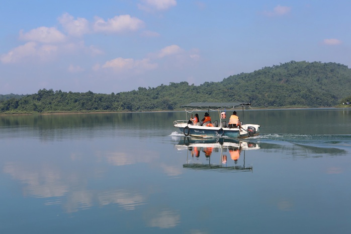 Vẻ đẹp hoang sơ, kỳ vĩ của "Hạ Long trên cạn" ở xứ Thanh- Ảnh 8. Vẻ đẹp hoang sơ, kỳ vĩ của "Hạ Long trên cạn" ở xứ Thanh- Ảnh 8.