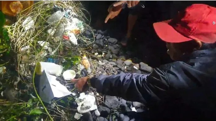 Phát hiện hàng nghìn viên nén ma túy dạt vào bờ biển Quảng Ngãi- Ảnh 3. Phát hiện hàng nghìn viên nén ma túy dạt vào bờ biển Quảng Ngãi- Ảnh 3.