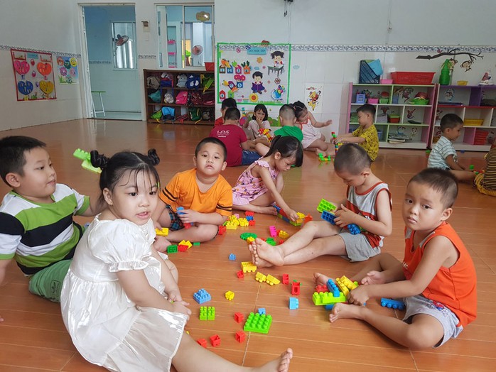 Con công nhân học tại Trường Mầm non Thanh Bình - KCX Linh Trung II, TP Thủ Đức, TP HCM. Ảnh: HỒNG ĐÀO Con công nhân học tại Trường Mầm non Thanh Bình - KCX Linh Trung II, TP Thủ Đức, TP HCM. Ảnh: HỒNG ĐÀO