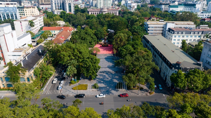 Ngắm những công trình văn hóa, lịch sử của quận Hoàn Kiếm từ trên cao- Ảnh 7. Ngắm những công trình văn hóa, lịch sử của quận Hoàn Kiếm từ trên cao- Ảnh 7.