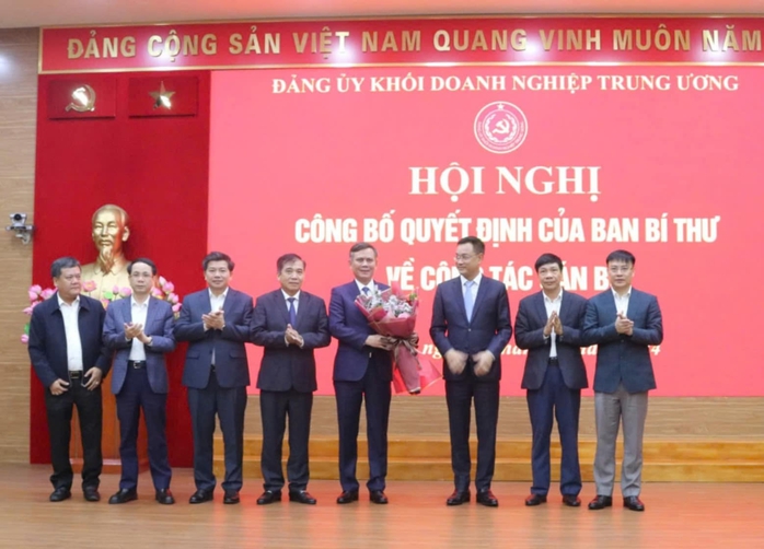 Chủ tịch tỉnh Quảng Bình giữ chức Phó Bí thư Đảng ủy Khối Doanh nghiệp Trung ương- Ảnh 1. Chủ tịch tỉnh Quảng Bình giữ chức Phó Bí thư Đảng ủy Khối Doanh nghiệp Trung ương- Ảnh 1.