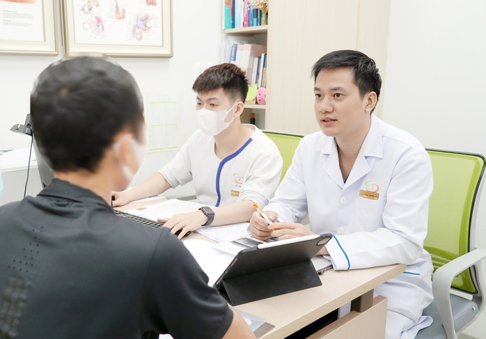 Thanh niên đau đớn nhập viện vì "đứt phanh" khi thủ dâm- Ảnh 2. Thanh niên đau đớn nhập viện vì "đứt phanh" khi thủ dâm- Ảnh 2.
