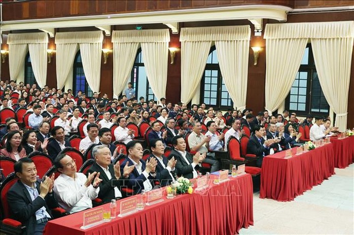 Tổng Bí thư Tô Lâm: Thời điểm bắt đầu kỷ nguyên mới là Đại hội XIV của Đảng- Ảnh 3. Tổng Bí thư Tô Lâm: Thời điểm bắt đầu kỷ nguyên mới là Đại hội XIV của Đảng- Ảnh 3.