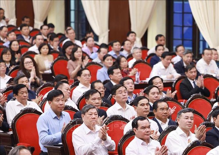 Tổng Bí thư Tô Lâm: Thời điểm bắt đầu kỷ nguyên mới là Đại hội XIV của Đảng- Ảnh 4. Tổng Bí thư Tô Lâm: Thời điểm bắt đầu kỷ nguyên mới là Đại hội XIV của Đảng- Ảnh 4.