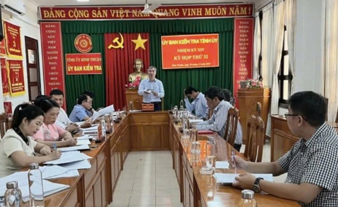 Kỷ luật nguyên Giám đốc Sở GD-ĐT Bình Thuận vì liên quan AIC- Ảnh 1. Kỷ luật nguyên Giám đốc Sở GD-ĐT Bình Thuận vì liên quan AIC- Ảnh 1.
