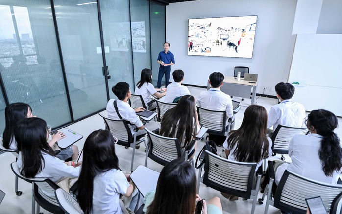 Đào tạo nhân lực để bắt kịp xu hướng- Ảnh 1. Đào tạo nhân lực để bắt kịp xu hướng- Ảnh 1.
