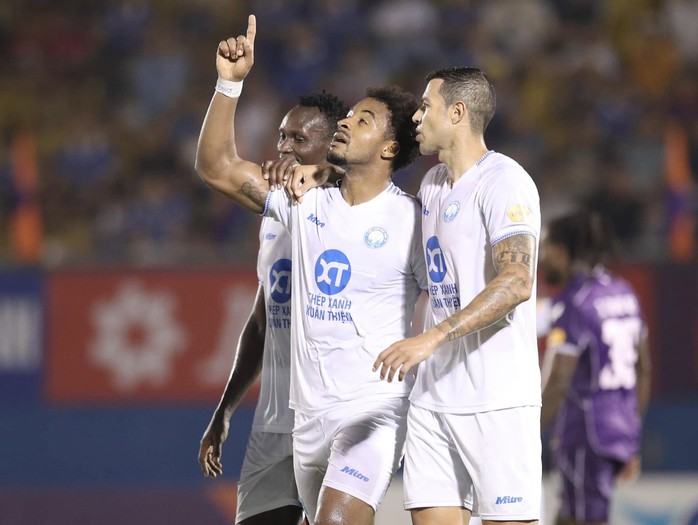 FIFA đồng ý cho Rafaelson được khoác áo tuyển Việt Nam từ ngày 21-12- Ảnh 1. FIFA đồng ý cho Rafaelson được khoác áo tuyển Việt Nam từ ngày 21-12- Ảnh 1.