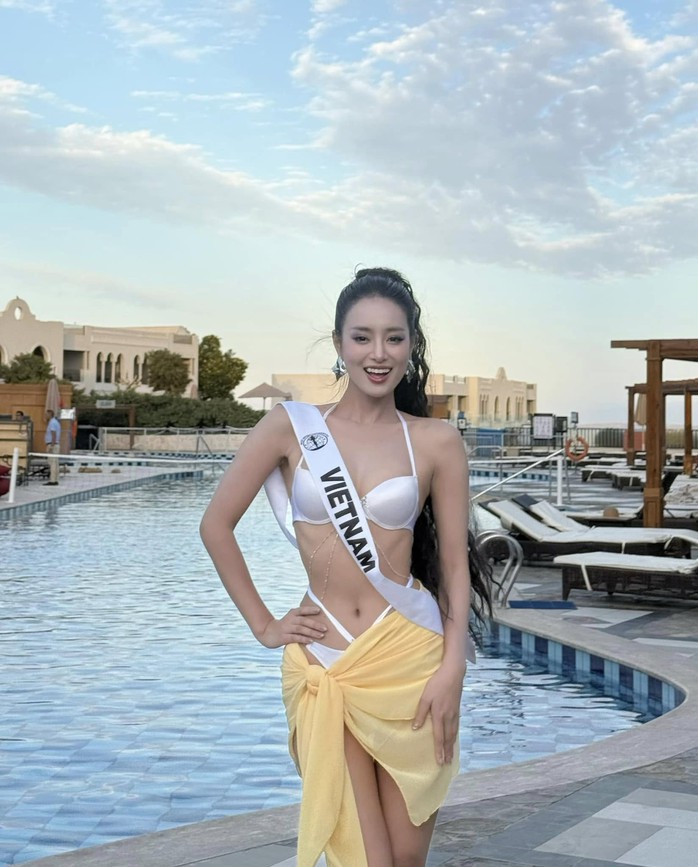Bùi Khánh Linh khoe dáng cuốn hút với bikini- Ảnh 3. Bùi Khánh Linh khoe dáng cuốn hút với bikini- Ảnh 3.