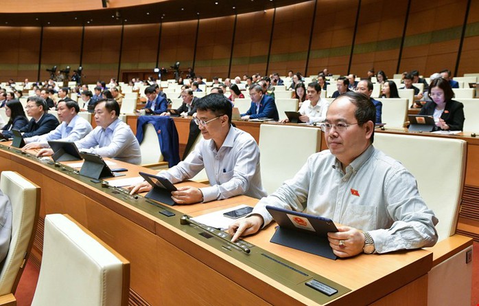 Quốc hội thông qua Luật Công đoàn (sửa đổi), duy trì mức đóng kinh phí công đoàn 2%- Ảnh 1. Quốc hội thông qua Luật Công đoàn (sửa đổi), duy trì mức đóng kinh phí công đoàn 2%- Ảnh 1.