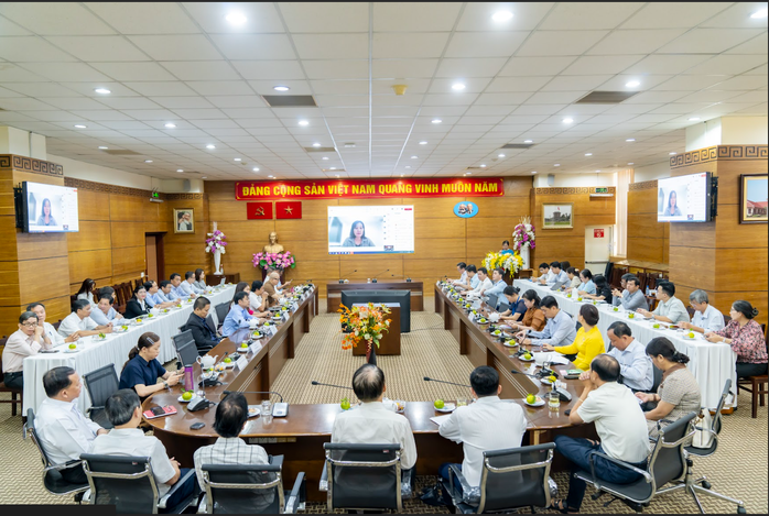 TP HCM: Đề xuất 8 năng lực trong khung năng lực số cho học sinh THPT- Ảnh 1. TP HCM: Đề xuất 8 năng lực trong khung năng lực số cho học sinh THPT- Ảnh 1.
