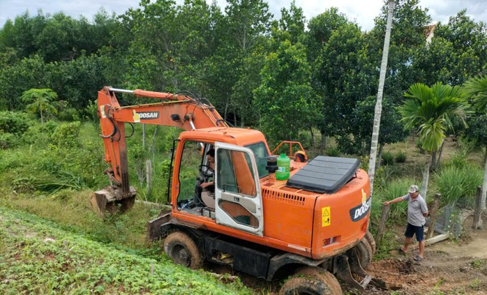Đà Nẵng: Xác minh nguyên nhân ngập úng diện rộng, nước 1 tháng không rút- Ảnh 2. Đà Nẵng: Xác minh nguyên nhân ngập úng diện rộng, nước 1 tháng không rút- Ảnh 2.