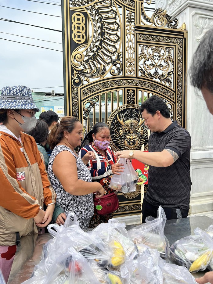 Tài khoản TikTok 1,2 triệu người theo dõi của Phương HHL bất ngờ "bay màu"- Ảnh 1. Tài khoản TikTok 1,2 triệu người theo dõi của Phương HHL bất ngờ "bay màu"- Ảnh 1.