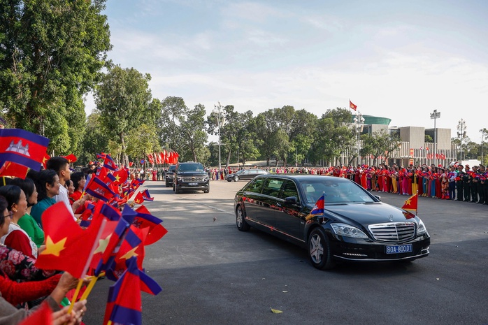 Chủ tịch nước Lương Cường chủ trì lễ đón Quốc vương Campuchia Norodom Sihamoni- Ảnh 3.