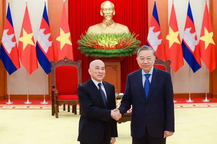 Tổng Bí thư Tô Lâm hội kiến Quốc vương Campuchia Norodom Sihamoni- Ảnh 1. Tổng Bí thư Tô Lâm hội kiến Quốc vương Campuchia Norodom Sihamoni- Ảnh 1.