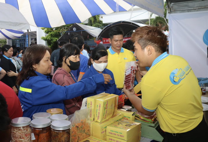 Chủ động can thiệp, bảo vệ người lao động bị nợ lương dịp Tết- Ảnh 2. Chủ động can thiệp, bảo vệ người lao động bị nợ lương dịp Tết- Ảnh 2.