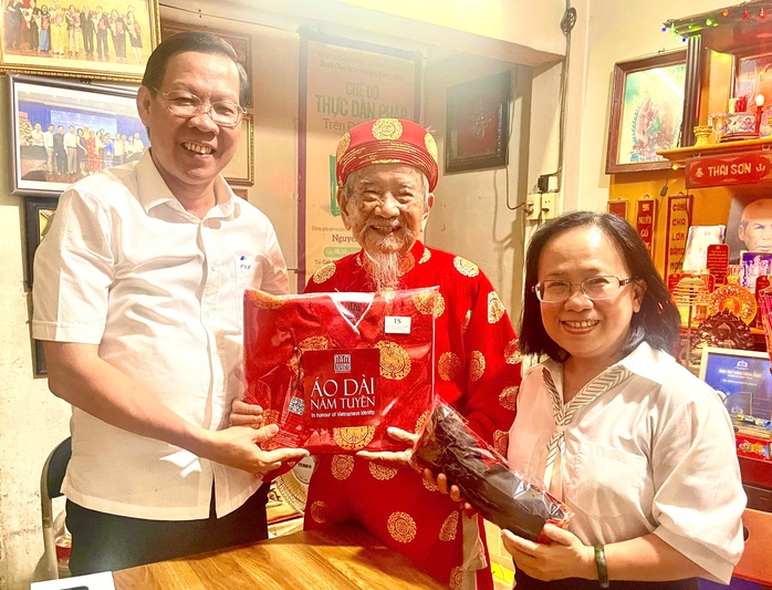 Sách của nhà nghiên cứu Nguyễn Đình Tư được trao giải thưởng- Ảnh 2. Sách của nhà nghiên cứu Nguyễn Đình Tư được trao giải thưởng- Ảnh 2.