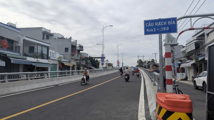 Niềm vui của người dân ở quận 7 và Nhà Bè sáng nay- Ảnh 2. Niềm vui của người dân ở quận 7 và Nhà Bè sáng nay- Ảnh 2.