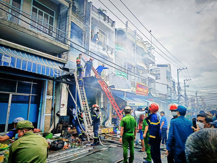 Cháy nhà ở Nha Trang, 4 người trong gia đình tử vong- Ảnh 3. Cháy nhà ở Nha Trang, 4 người trong gia đình tử vong- Ảnh 3.