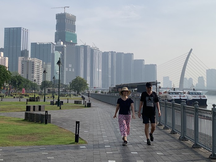 Thời tiết TP HCM hôm nay, 30-11: Trời mát mẻ- Ảnh 1. Thời tiết TP HCM hôm nay, 30-11: Trời mát mẻ- Ảnh 1.