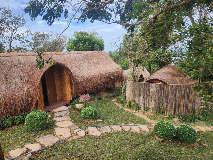 Buộc phá dỡ khu du lịch được gọi là “kiệt tác nghệ thuật” ở Phú Quốc- Ảnh 6. Buộc phá dỡ khu du lịch được gọi là “kiệt tác nghệ thuật” ở Phú Quốc- Ảnh 6.