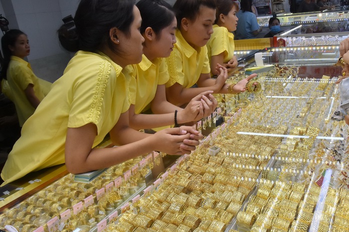 Giá vàng hôm nay, 30-11: Tăng tốc rồi giảm mạnh- Ảnh 1. Giá vàng hôm nay, 30-11: Tăng tốc rồi giảm mạnh- Ảnh 1.