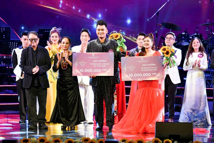 Mai Nguyễn Anh đoạt giải Á quân Giọng hát hay Hà Nội 2024- Ảnh 3. Mai Nguyễn Anh đoạt giải Á quân Giọng hát hay Hà Nội 2024- Ảnh 3.