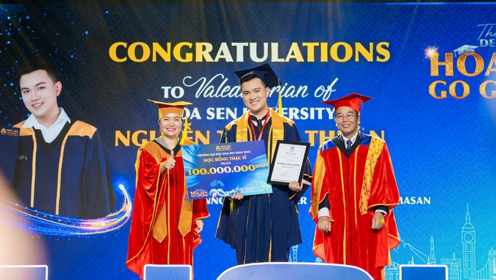 Bài phát biểu của nữ thủ khoa Trường ĐH Hoa Sen khiến nhiều người bật khóc- Ảnh 4. Bài phát biểu của nữ thủ khoa Trường ĐH Hoa Sen khiến nhiều người bật khóc- Ảnh 4.