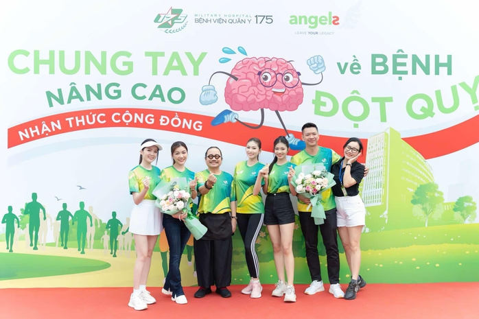 Hoa hậu Thái Nhiên Phương đồng hành đi bộ nâng cao nhận thức bệnh đột quỵ- Ảnh 1. Hoa hậu Thái Nhiên Phương đồng hành đi bộ nâng cao nhận thức bệnh đột quỵ- Ảnh 1.