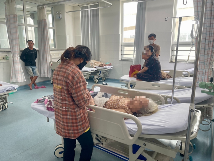 Bánh mì mà ca tử vong đã ăn là của tiệm Cô Ba Bến Đình- Ảnh 1. Bánh mì mà ca tử vong đã ăn là của tiệm Cô Ba Bến Đình- Ảnh 1.