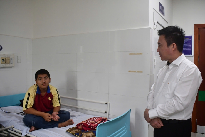 Vụ bánh mì mà ca tử vong đã ăn là của tiệm Cô Ba Bến Đình: Công an vào cuộc- Ảnh 2. Vụ bánh mì mà ca tử vong đã ăn là của tiệm Cô Ba Bến Đình: Công an vào cuộc- Ảnh 2.