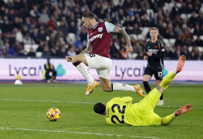 Arsenal nhấn chìm West Ham ở trận derby 7 bàn, lên nhì bảng- Ảnh 7. Arsenal nhấn chìm West Ham ở trận derby 7 bàn, lên nhì bảng- Ảnh 7.