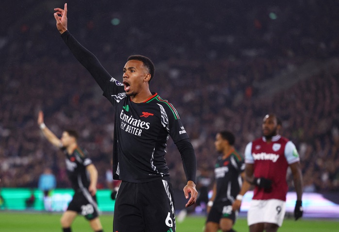 Arsenal nhấn chìm West Ham ở trận derby 7 bàn, lên nhì bảng- Ảnh 1. Arsenal nhấn chìm West Ham ở trận derby 7 bàn, lên nhì bảng- Ảnh 1.