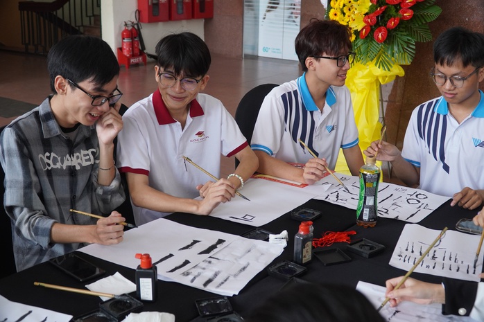 Ngành Hàn Quốc học tại Việt Nam phát triển nhanh hơn so với ở các quốc gia khác- Ảnh 5. Ngành Hàn Quốc học tại Việt Nam phát triển nhanh hơn so với ở các quốc gia khác- Ảnh 5.