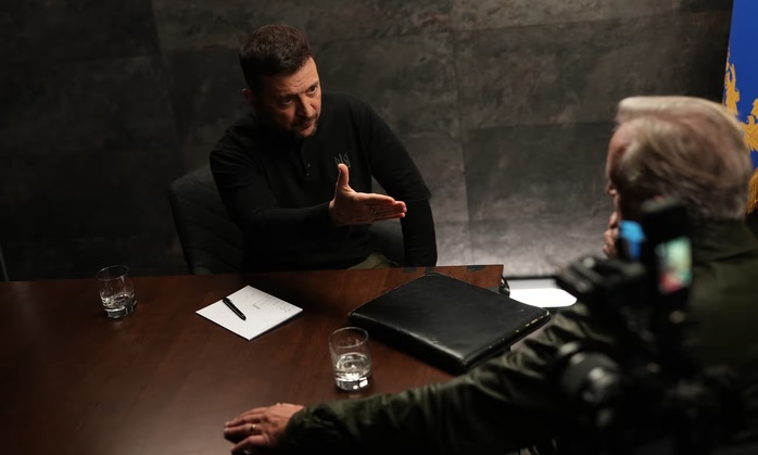 Tổng thống Zelensky: Lãnh thổ Ukraine nên đặt dưới "chiếc ô của NATO"- Ảnh 1. Tổng thống Zelensky: Lãnh thổ Ukraine nên đặt dưới "chiếc ô của NATO"- Ảnh 1.