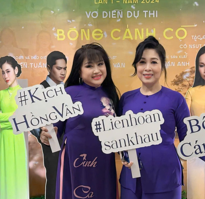 Ca sĩ Bích Thủy xúc động khi “Bông cánh cò” được vinh danh- Ảnh 3. Ca sĩ Bích Thủy xúc động khi “Bông cánh cò” được vinh danh- Ảnh 3.