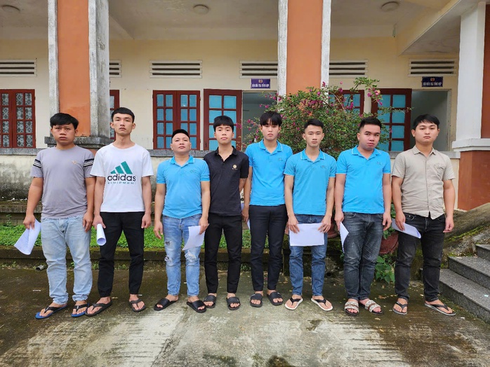 10 thanh niên lao vào đánh người nhà chủ rể tại tiệc cưới ở Quảng Nam- Ảnh 2. 10 thanh niên lao vào đánh người nhà chủ rể tại tiệc cưới ở Quảng Nam- Ảnh 2.