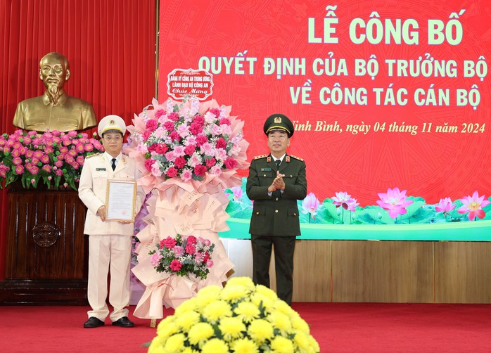Khánh Hòa, Ninh Bình, Sơn La có tân giám đốc công an tỉnh- Ảnh 2. Khánh Hòa, Ninh Bình, Sơn La có tân giám đốc công an tỉnh- Ảnh 2.
