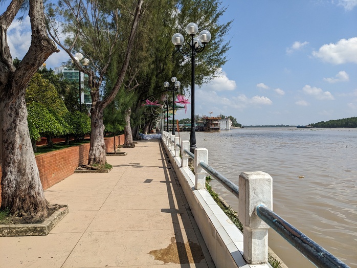 VIDEO: Cần Thơ xây tường bảo vệ bến Ninh Kiều trước triều cường- Ảnh 1. VIDEO: Cần Thơ xây tường bảo vệ bến Ninh Kiều trước triều cường- Ảnh 1.