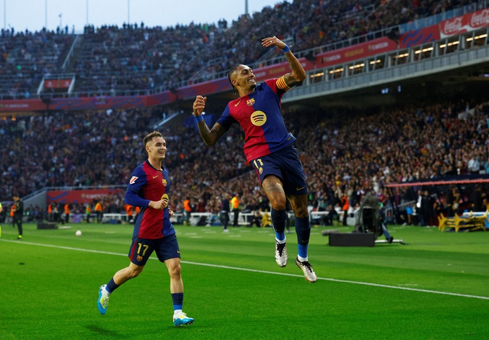 Barcelona thắng đẹp Espanyol, lập kỷ lục ghi bàn châu Âu- Ảnh 2. Barcelona thắng đẹp Espanyol, lập kỷ lục ghi bàn châu Âu- Ảnh 2.