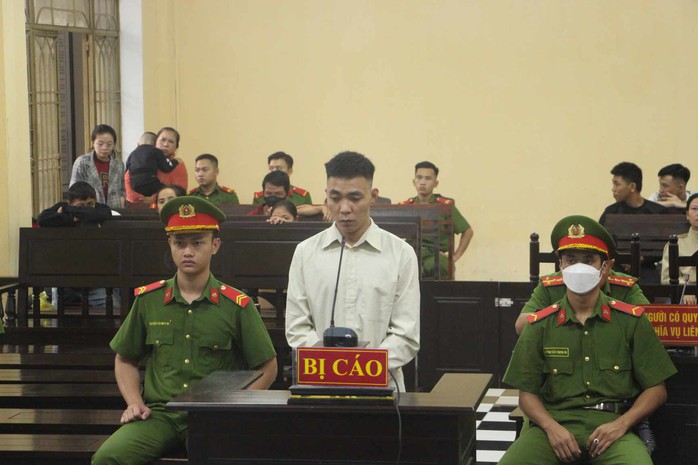 Vô cớ đâm 2 người chết và bị thương, lãnh 20 năm tù- Ảnh 1. Vô cớ đâm 2 người chết và bị thương, lãnh 20 năm tù- Ảnh 1.