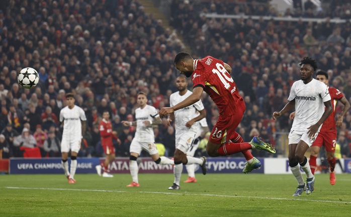 Thắng đậm Leverkusen, Liverpool lên ngôi đầu bảng Champions League- Ảnh 3. Thắng đậm Leverkusen, Liverpool lên ngôi đầu bảng Champions League- Ảnh 3.