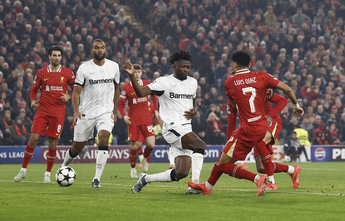 Thắng đậm Leverkusen, Liverpool lên ngôi đầu bảng Champions League- Ảnh 4. Thắng đậm Leverkusen, Liverpool lên ngôi đầu bảng Champions League- Ảnh 4.