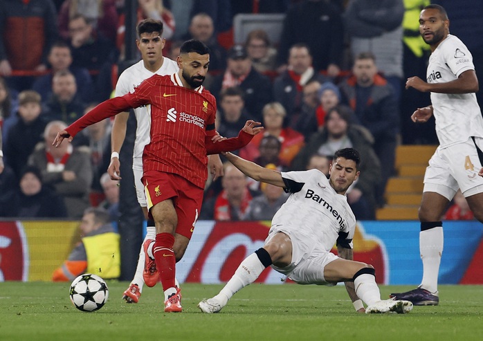 Thắng đậm Leverkusen, Liverpool lên ngôi đầu bảng Champions League- Ảnh 1. Thắng đậm Leverkusen, Liverpool lên ngôi đầu bảng Champions League- Ảnh 1.