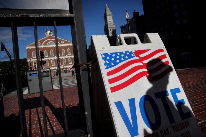 Một điểm bỏ phiếu ở TP Boston - bang Massachusett - Ảnh THE BOSTON GLOBE Một điểm bỏ phiếu ở TP Boston - bang Massachusett - Ảnh THE BOSTON GLOBE
