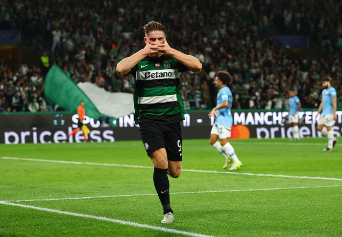 Tiền đạo "siêu hot" Viktor Gyokeres lập cú poker, Thụy Điển thăng hạng Nations League- Ảnh 6. Tiền đạo "siêu hot" Viktor Gyokeres lập cú poker, Thụy Điển thăng hạng Nations League- Ảnh 6.